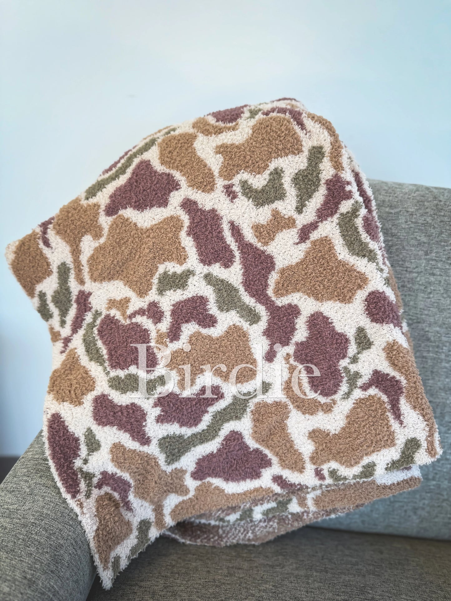 3RD CUT Birdie Duck Camo Cozy Blanket