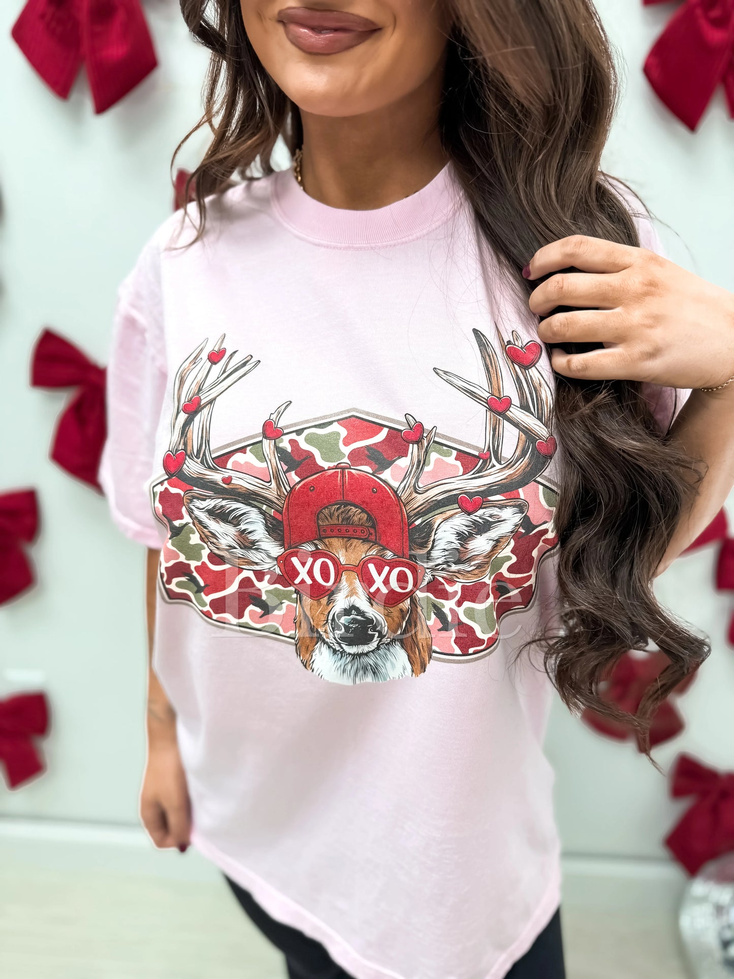 Deer XOXO on Blossom Graphic Tee