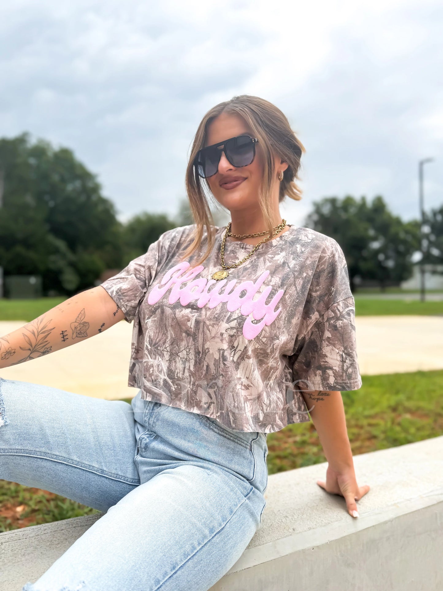 PRE-ORDER LIMITED Birdie Dark Camo Pink Howdy Cropped Graphic Tee
