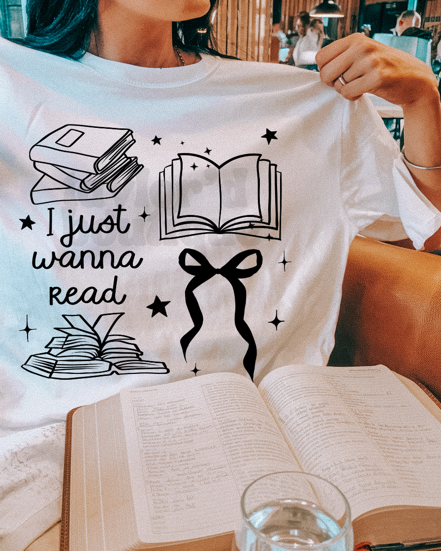 πβοΈ I Just Wanna Read Tee/ Crew