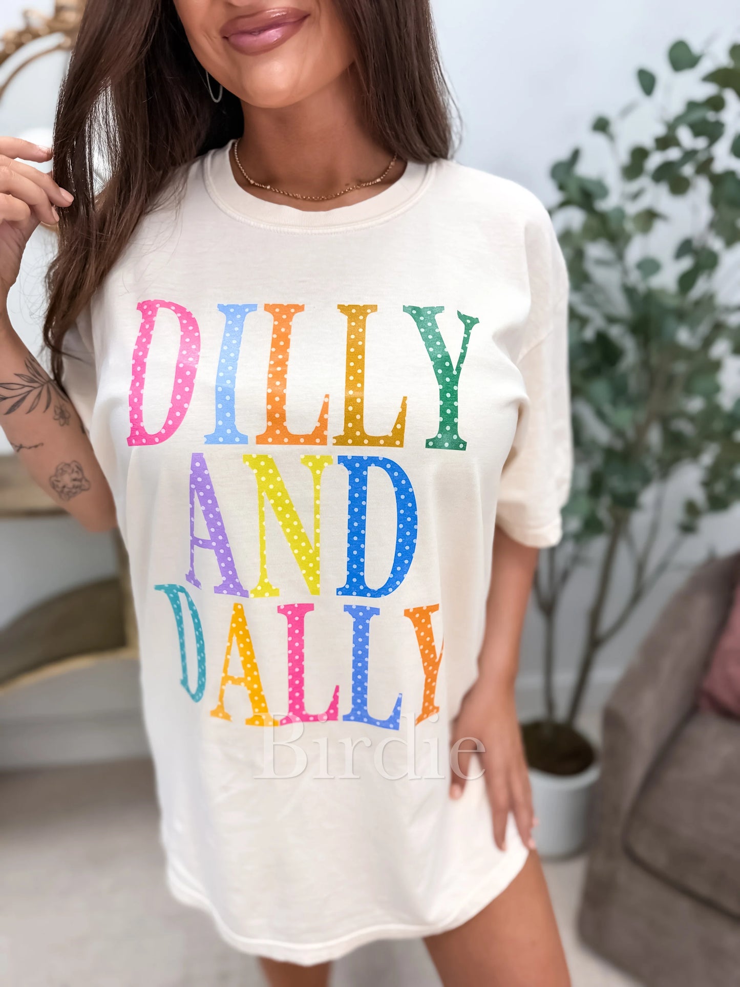 Dilly & Dally Graphic Tee on Ivory