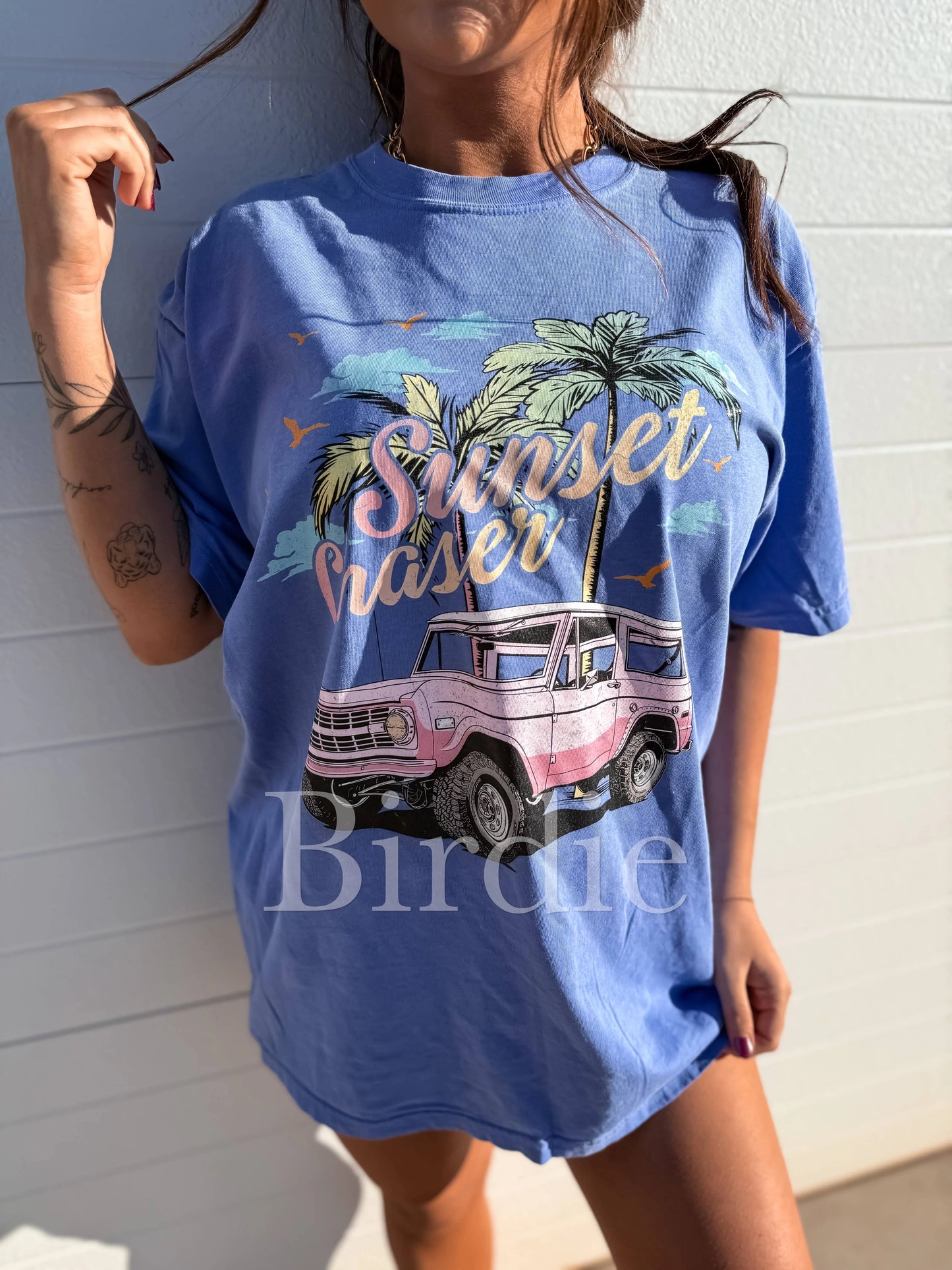 Sunset Chaser Bronco Graphic Tee on Flo Blue