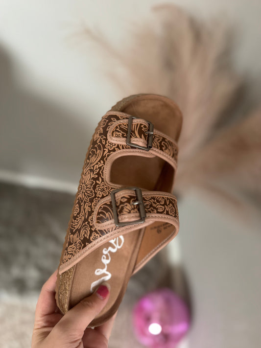 Berry 5 Very G Sandal