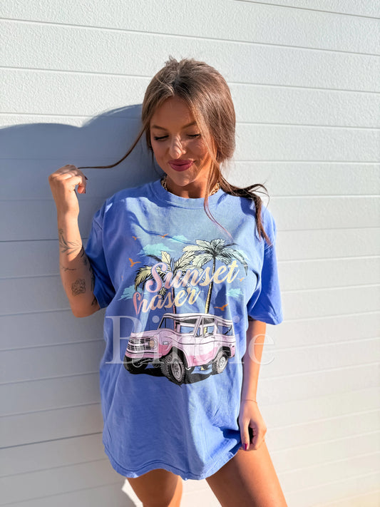 Sunset Chaser Bronco Graphic Tee on Flo Blue