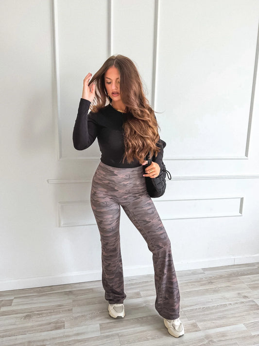 PREORDER Birdie Sculpt Yoga Flare in Smoked Oak Camo *final sale*