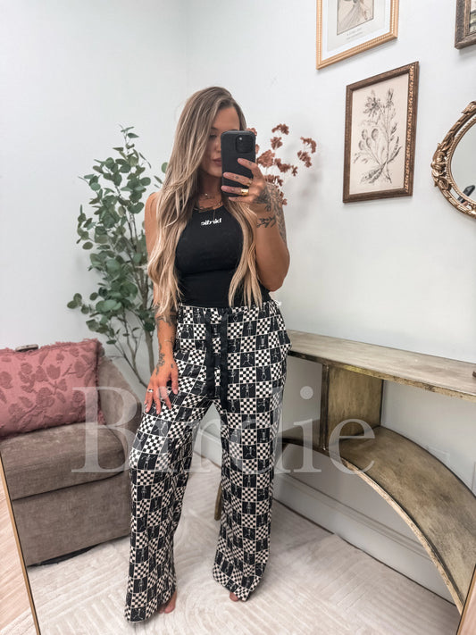 Birdie Stretchy Lounge Pants 2.0 in Boo Board Checkered