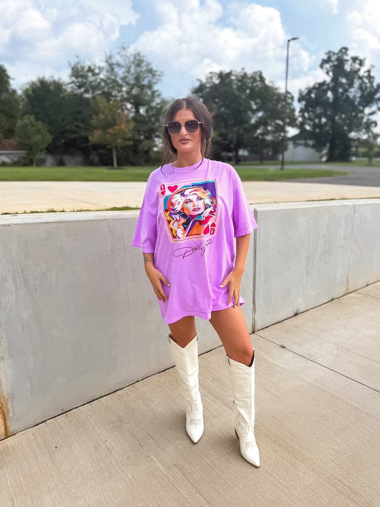 Dolly Queen Graphic Tee on Neon Violet *final sale*