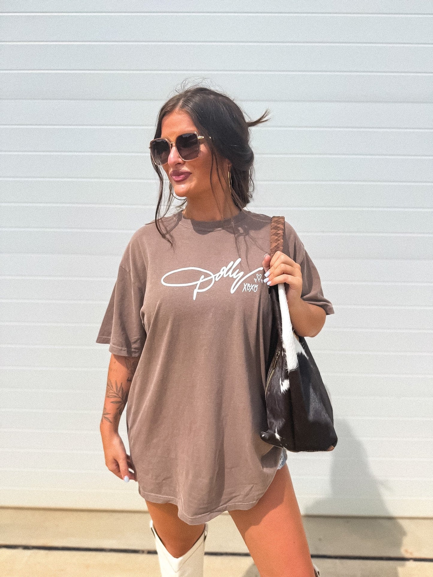Dolly XOXO Graphic Tee on Espresso *final sale*