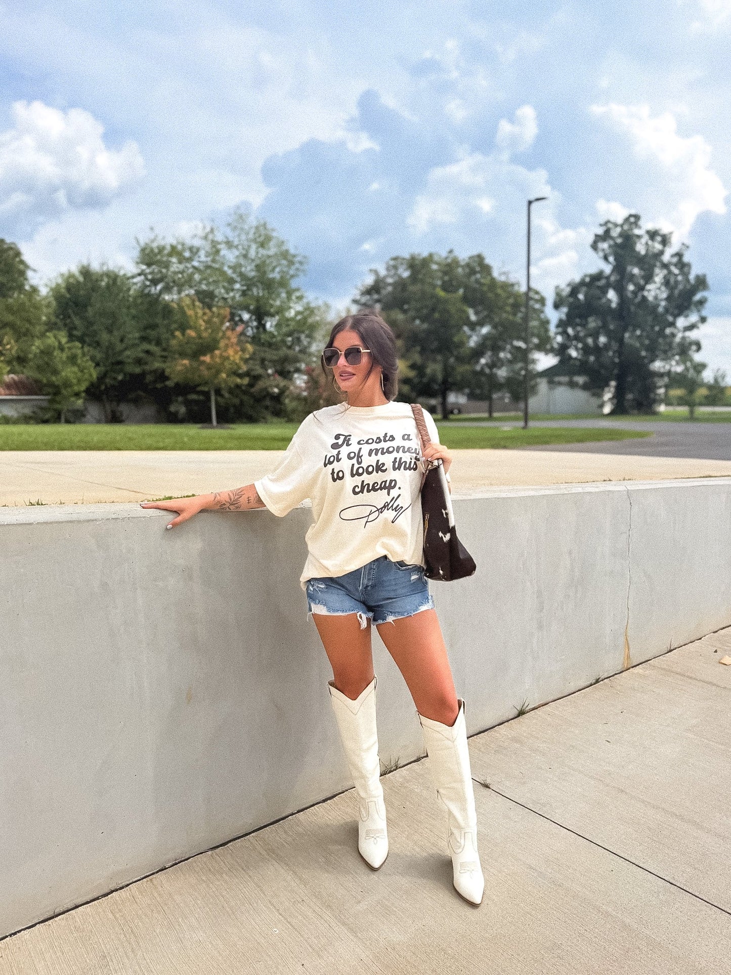 Look This Cheap Dolly Graphic Tee on Ivory *final sale*