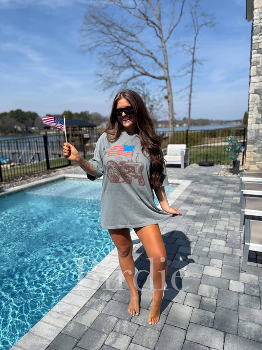 Tractor Graphic Tee on Gray