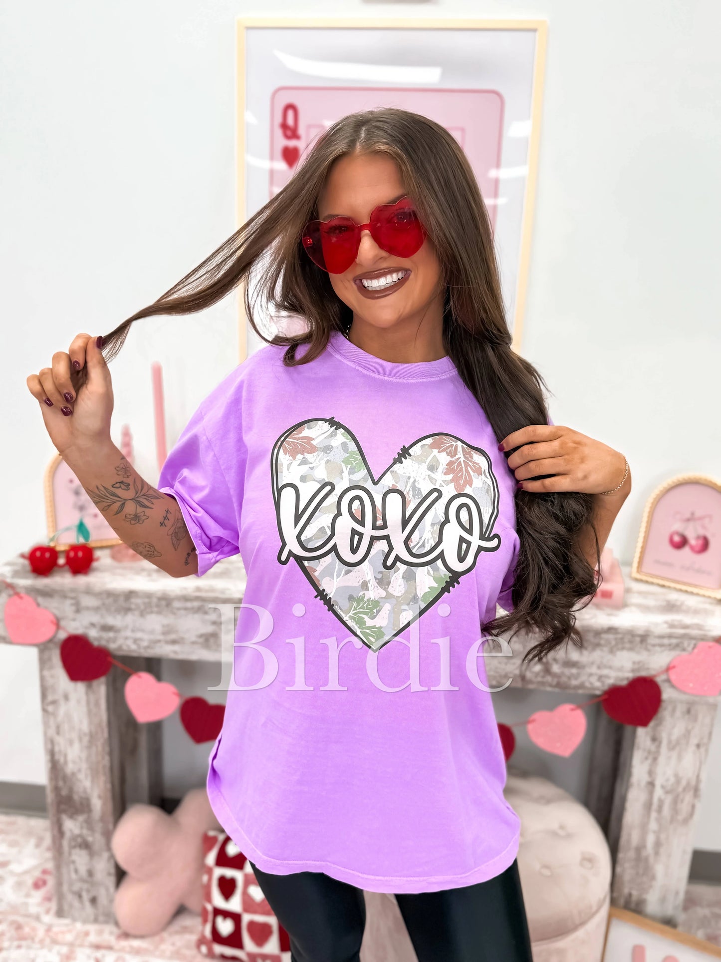 Camo Heart XOXO Graphic Tee on Neon Violet