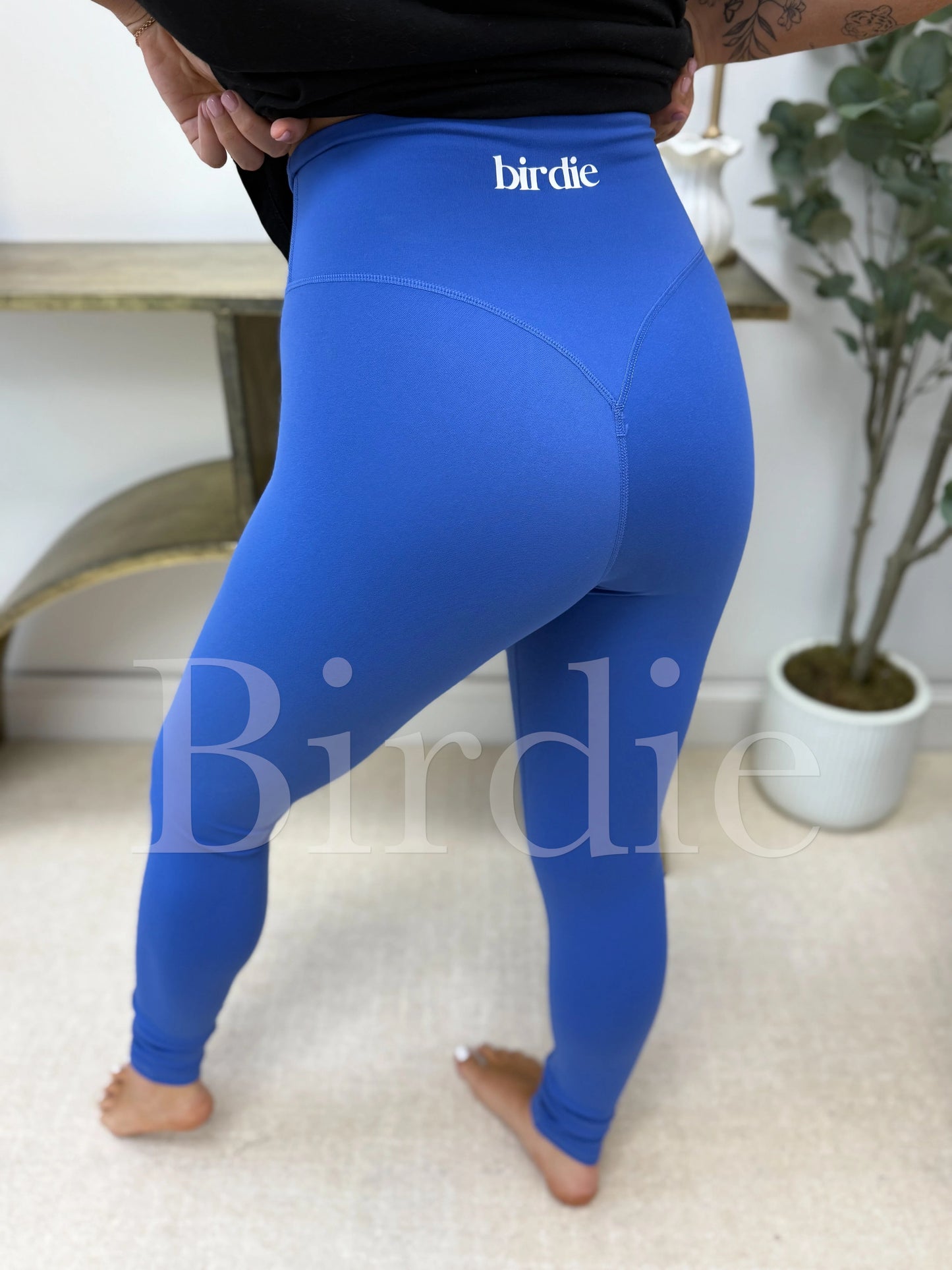 Birdie Athletic Leggings in Sonic Blue