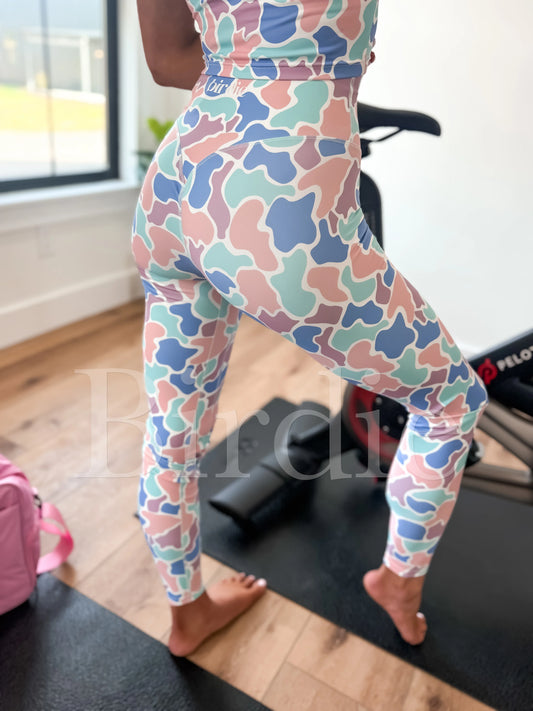 Birdie Spring Duck Camo Leggings