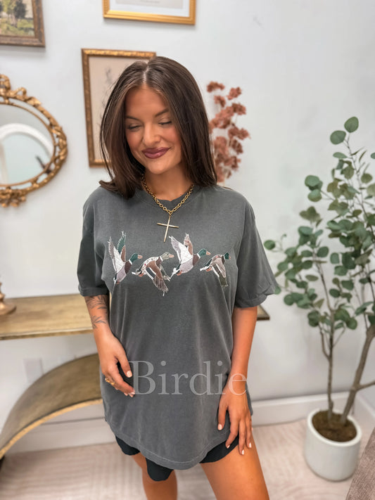 Faux Patchwork Ducks Graphic Tee on Pepper