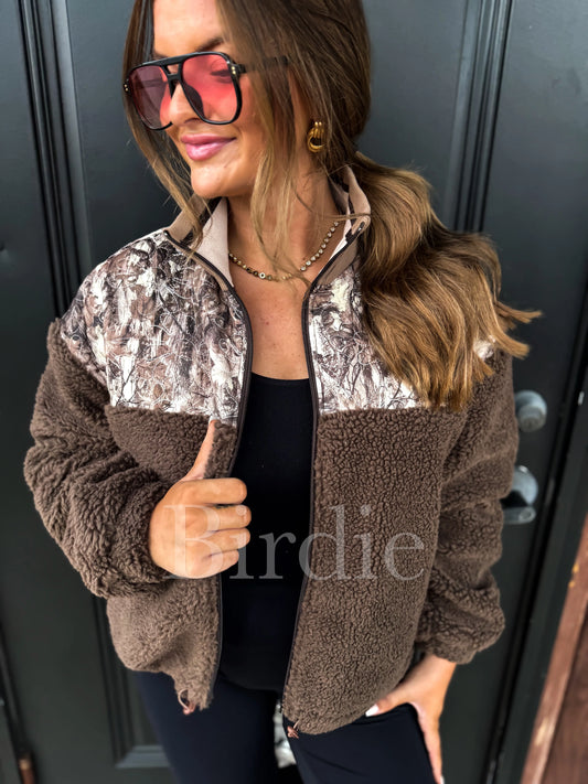 PRE-ORDER Birdie Wilderness Sherpa Jacket In Gray & Brown
