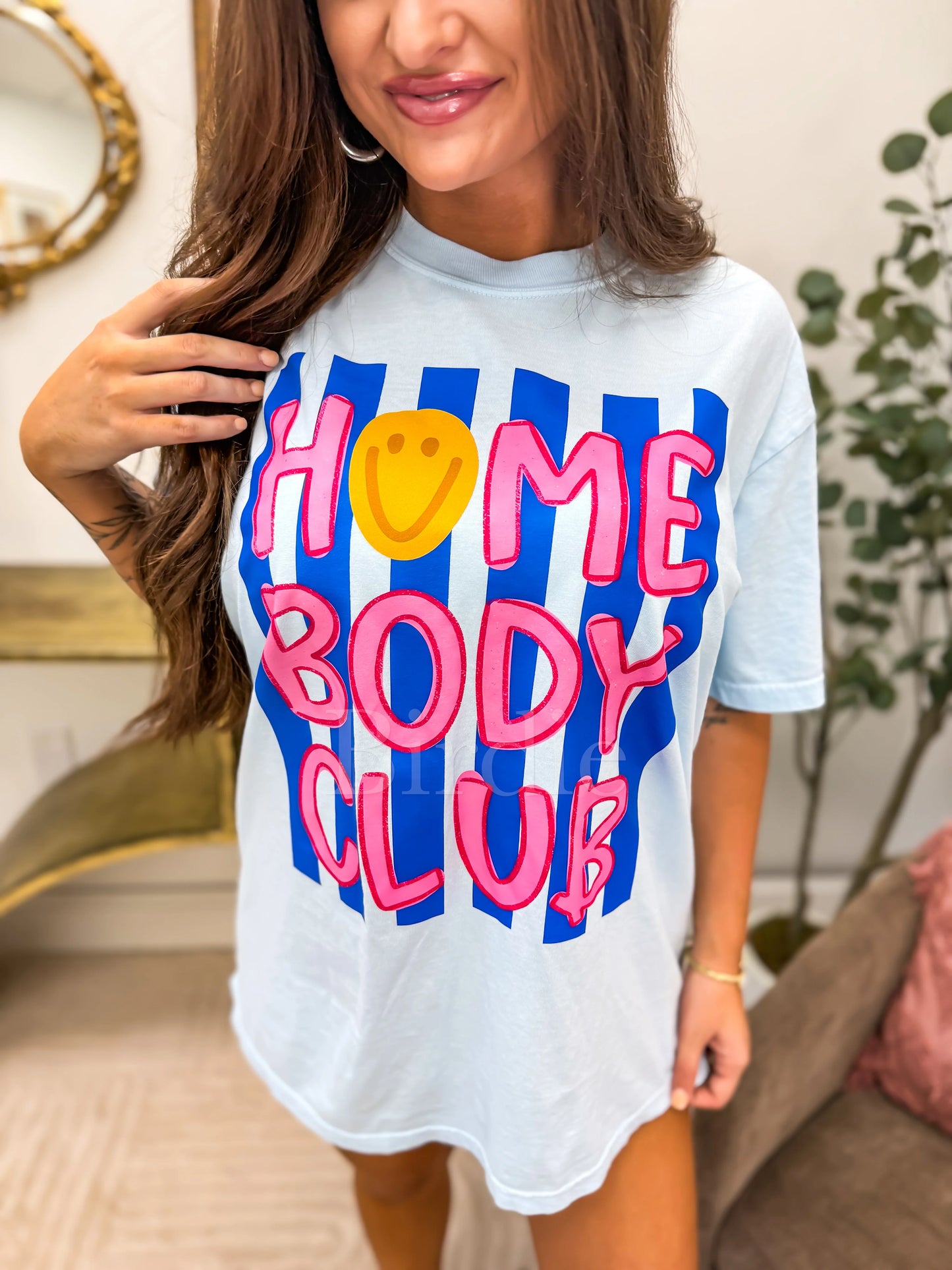 Homebody Club Graphic Tee on Chambray