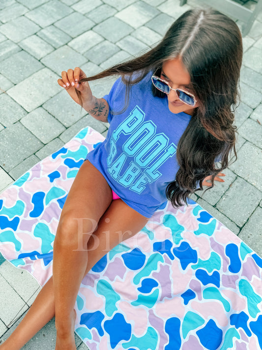 Pool Babe Graphic Tee on Flo Blue