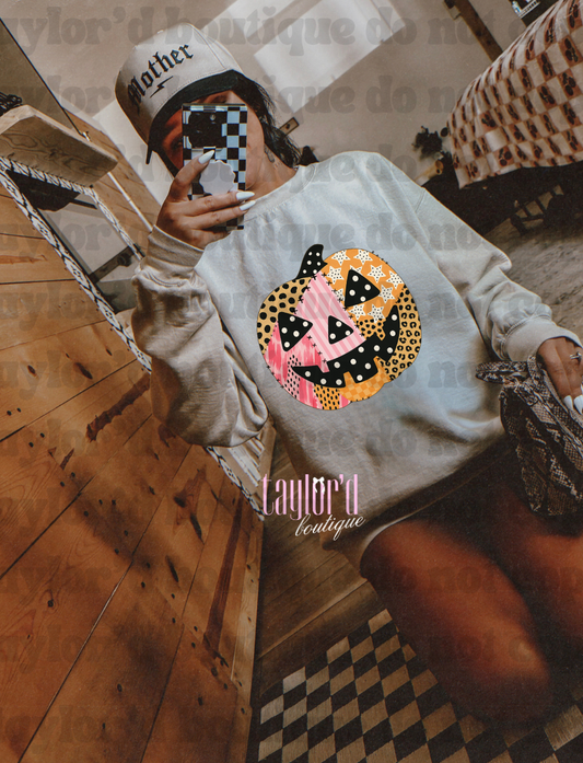 🎃🪡 Patchwork Punkin Crew/ Tee
