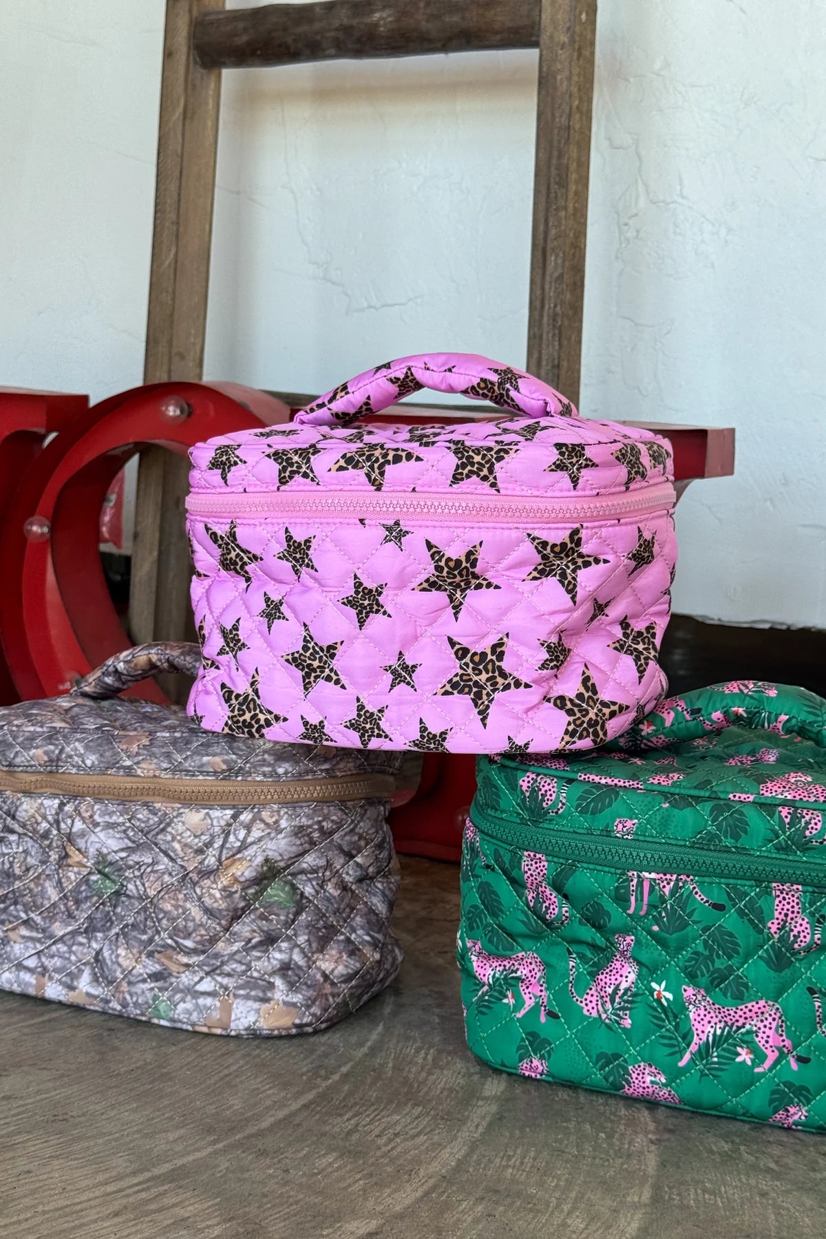 *ships free* Quilted Puffer Makeup Bag