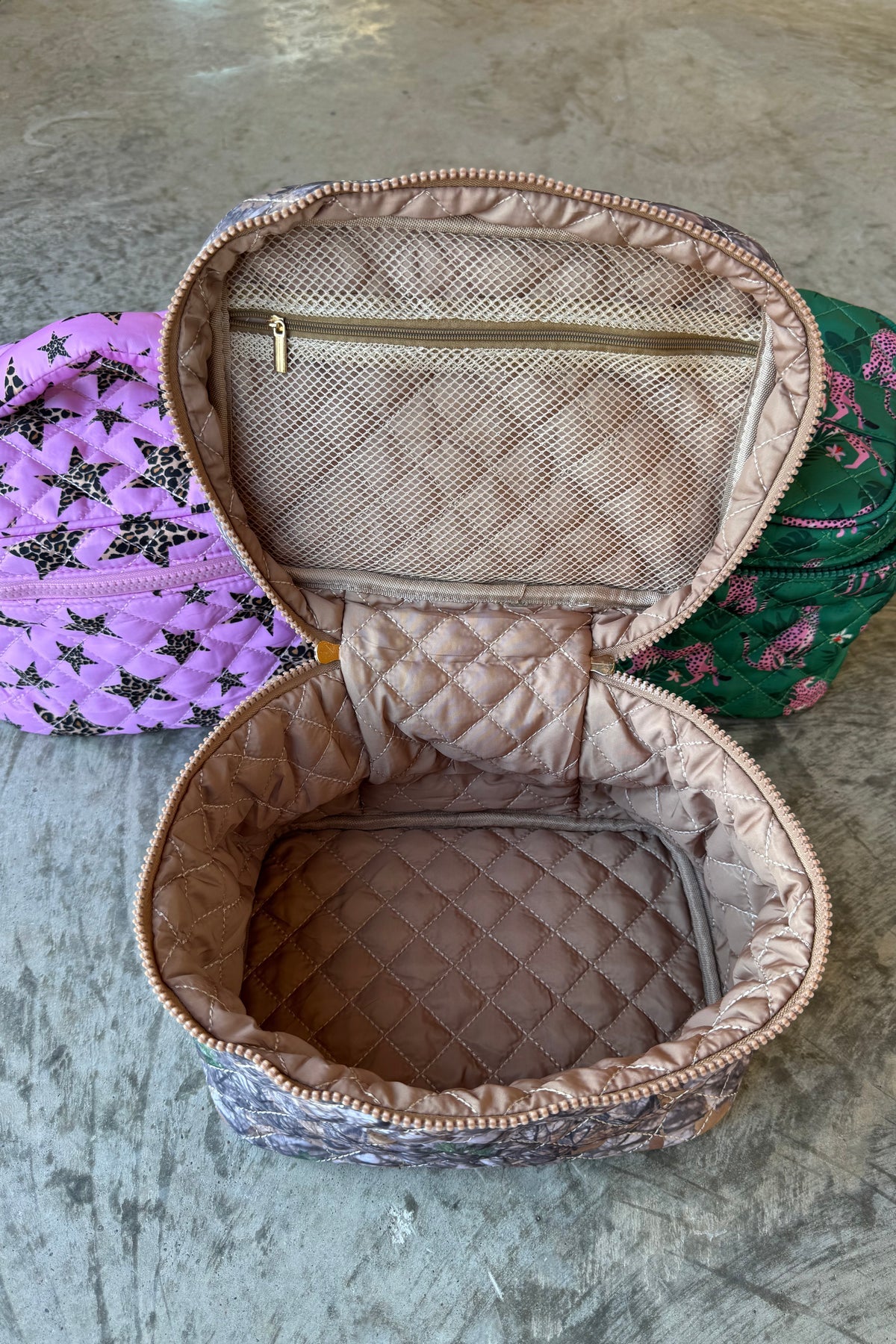 *ships free* Quilted Puffer Makeup Bag